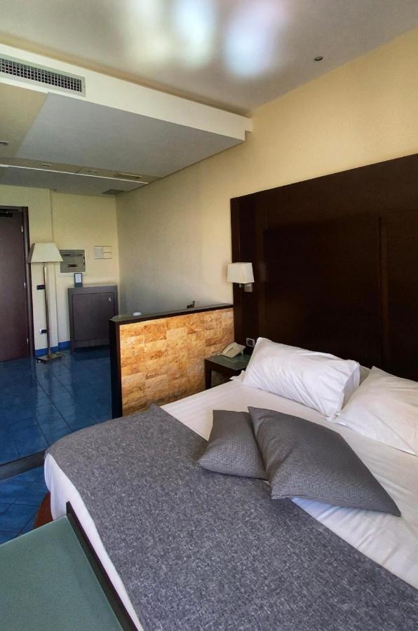 La Lucertola 4*