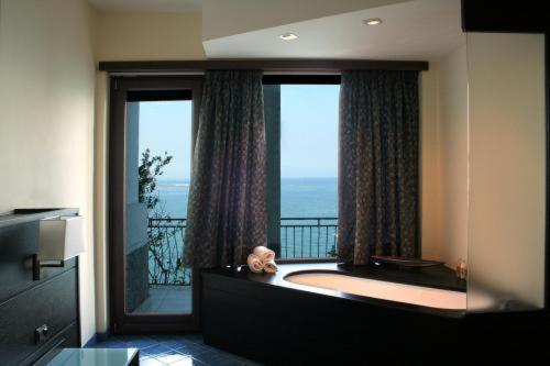 Hotel La Lucertola Vietri